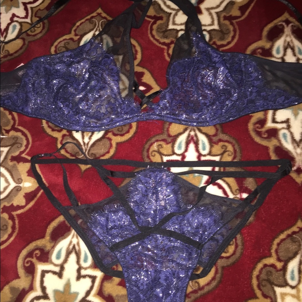 Victoria’s Secret sexy bra and panty set